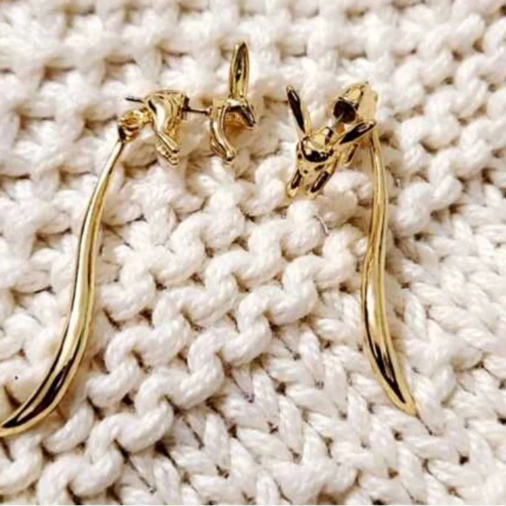 Foxy 🦊 Fun & Unique Gold Ear Jacket Earrings - Picture 8 of 9